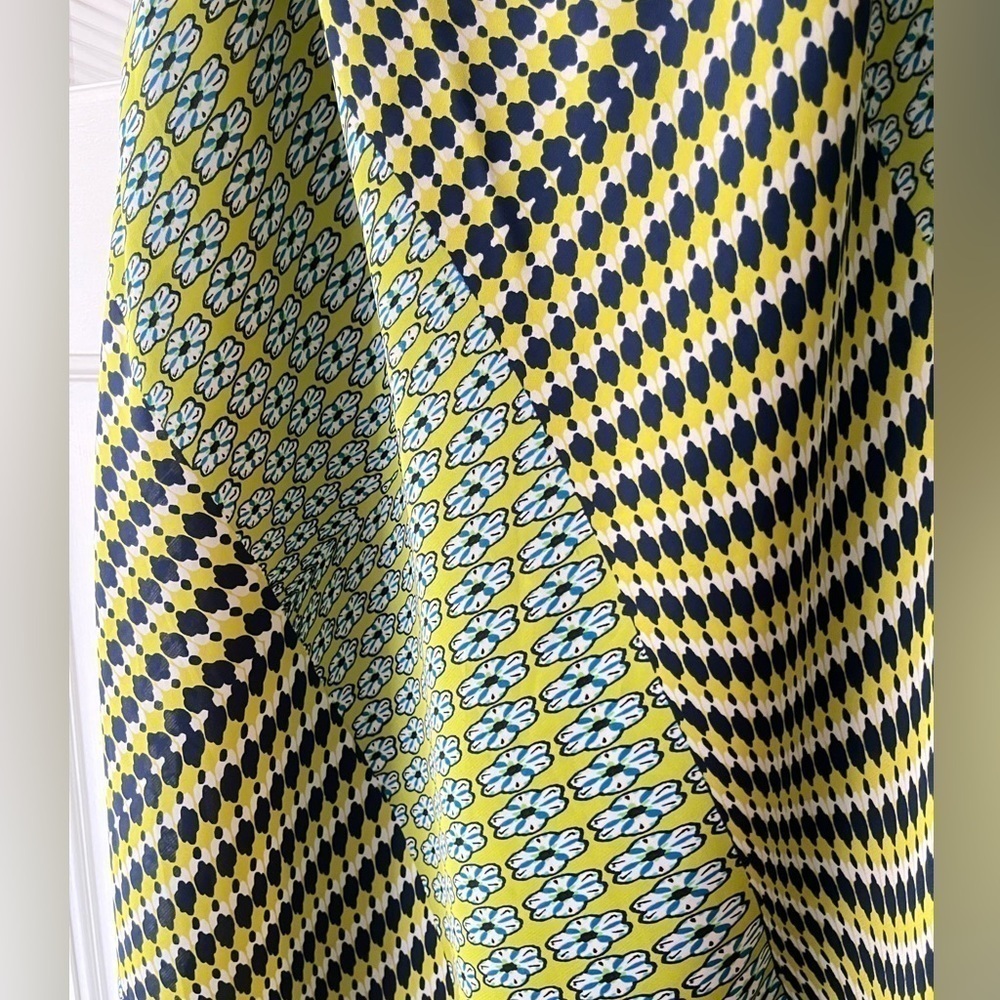 LAUNDRY by Shelli Segal Flowy Dress - Picture 7 of 10